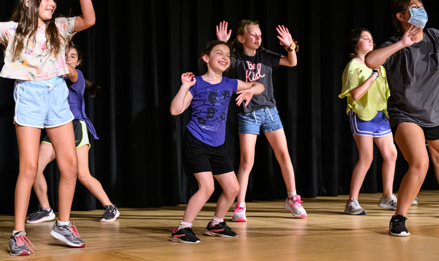 children dancing on stage