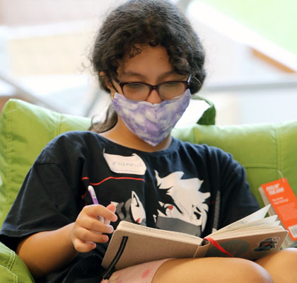 girl reading